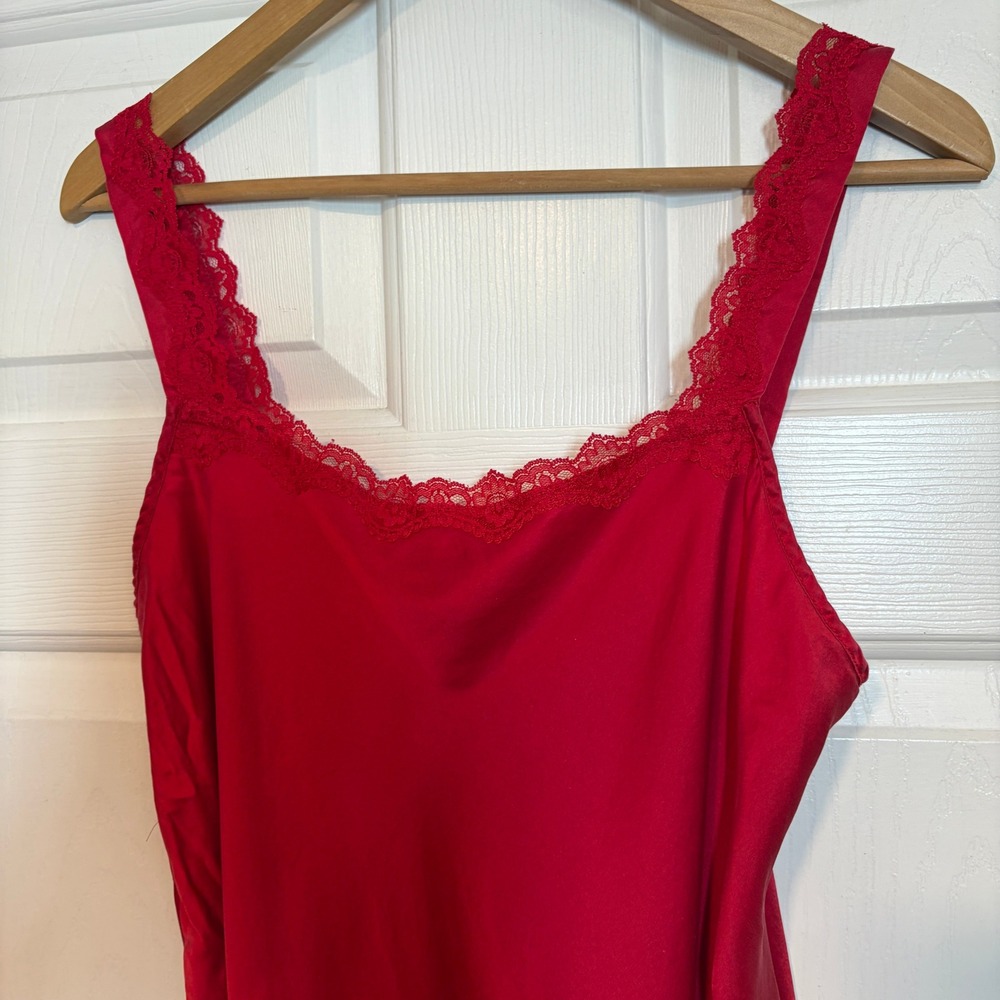 Olga 100% Silk Red Lace Trim Chemise Nightgown Slip Dress L Vintage 90s Short